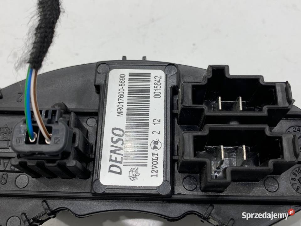 OPORNIK DMUCHAWY POWIETRZA FIAT 500 MR0176008690 Rezystory dmuchaw