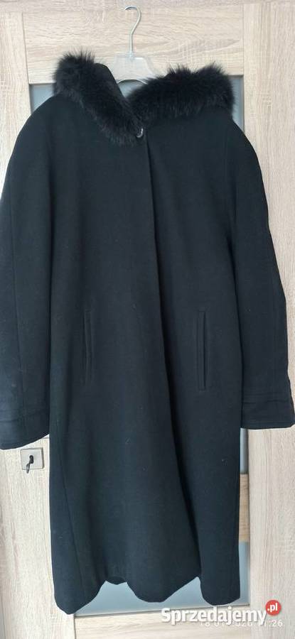 Elegancki czarny płaszcz damski z wełną i czarny Kraków