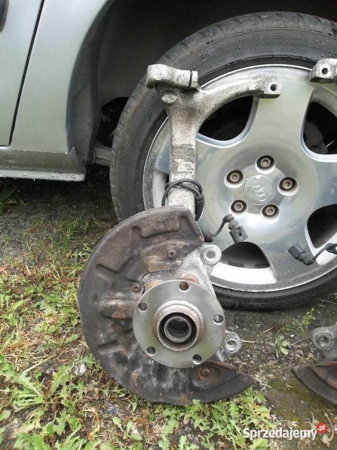 Audi A4 B6 B7 zwrotnica przód 8E0407242B Iława