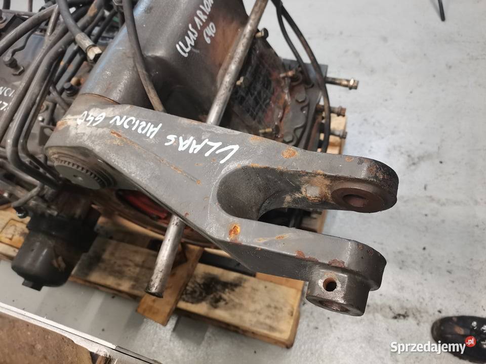 Sworzeń ramion górnych TUZ Claas Arion Wilkowo sprzedam