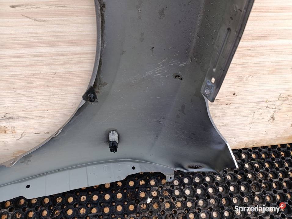 MAZDA 3 BL BŁOTNIK PRZÓD PRAWY 38P osobowe sprzedam
