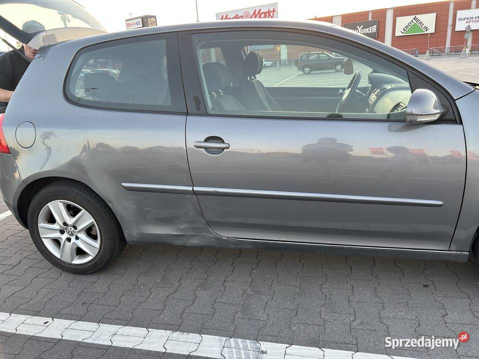 Volkswagena Golfa V z 2005 roku