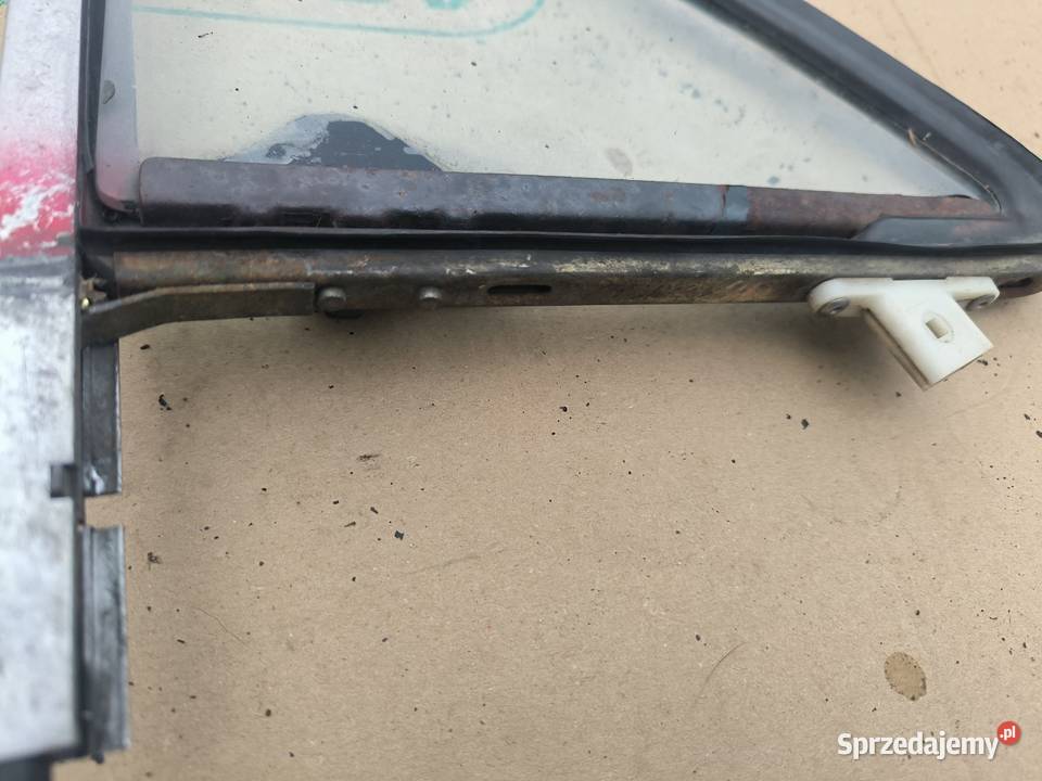 Fiat 126p klasyk flatnerki szybki trójkąt Rok produkcji 1970 Boczne (drzwi) podkarpackie