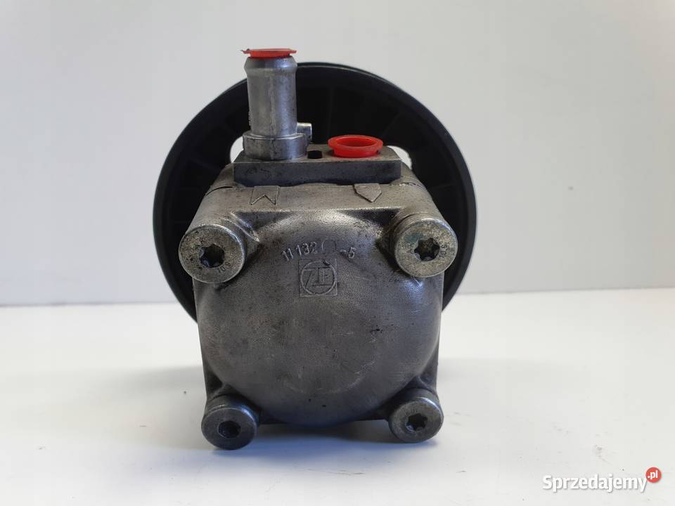 Volvo XC70 24 T POMPA WSPOMAGANIA 7613955136 zf osobowe Części samochodowe Chełm