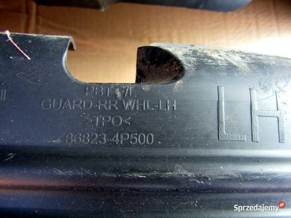 NADKOLE TYLNE HYUNDAI I20 1214r LIFT 86823 4P500 Mysłaków sprzedam