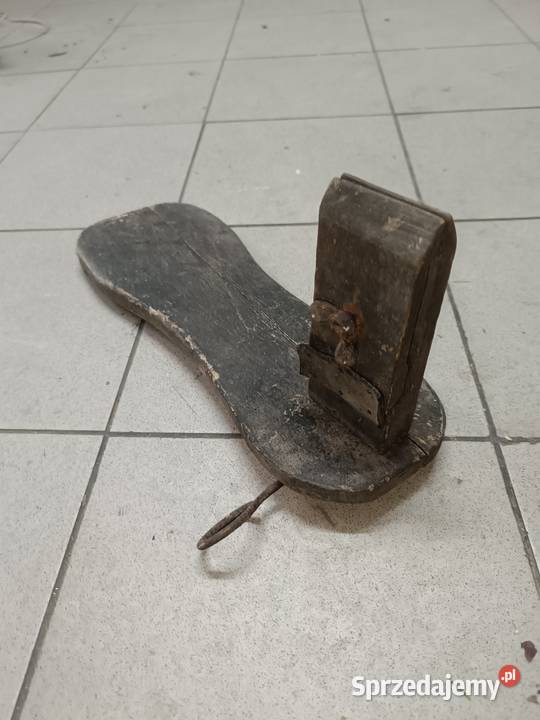 Zabytkowy koń przyrząd do szycia lejc uchwyt