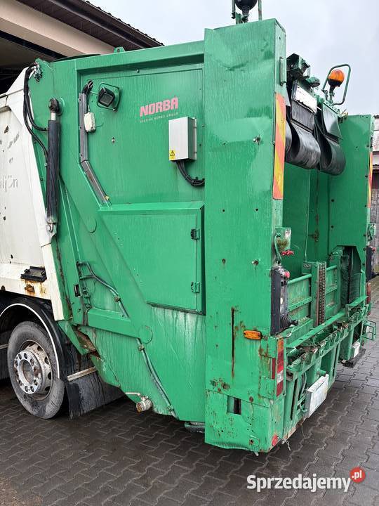 Zabudowa śmieciarki dwukomorowa Norba Kielce sprzedam