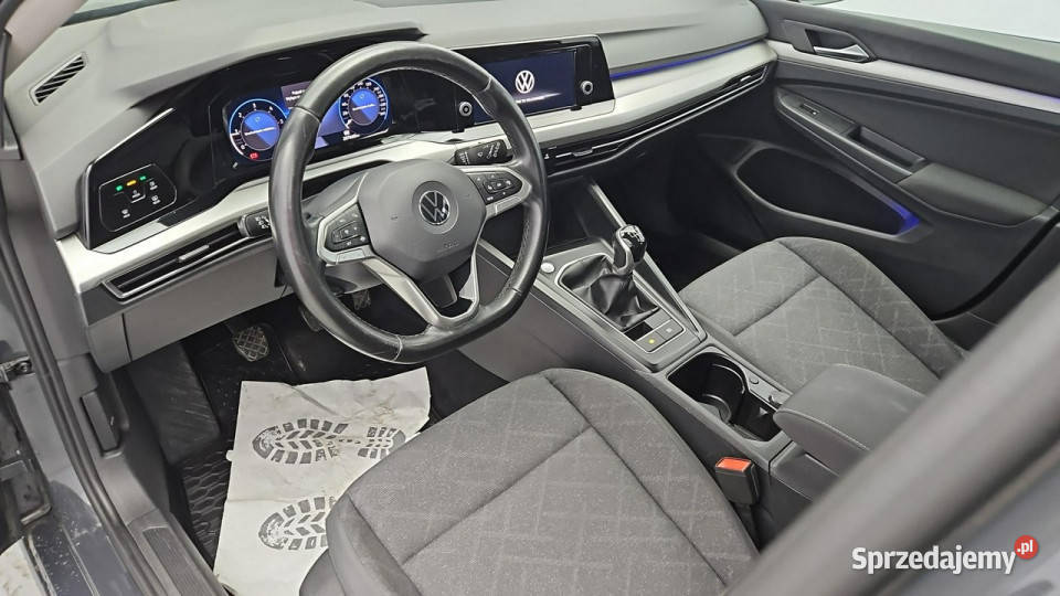 Volkswagen Golf VIII 20 TDI Life Z Polskiego centralny zamek Warszawa