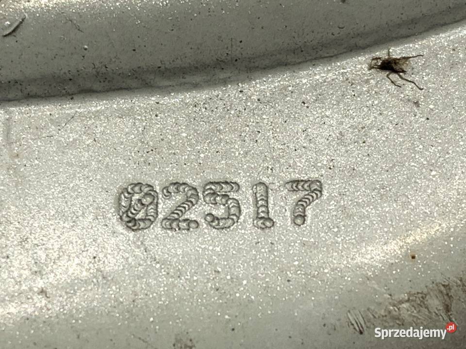 ZAWIAS MASKI PRAWY PRZÓD SKODA FABIA III Kombi sprzedam