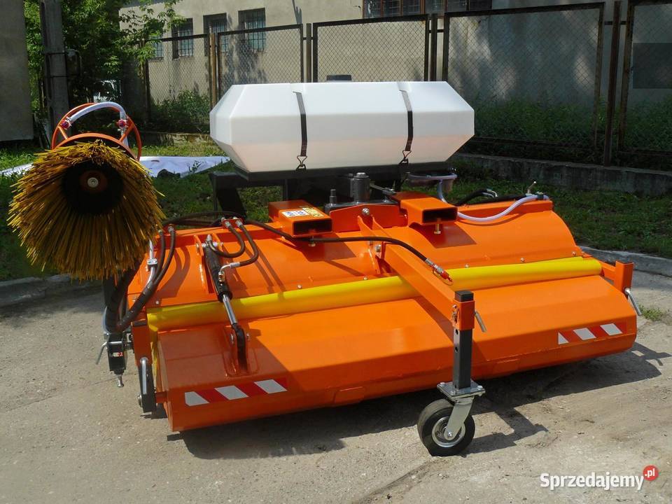 Zamiatarka komunalna ZML 200 system zraszania Akcesoria