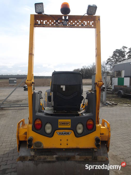 Walec dwubębnowy przegubowy Hamm HD12 VV Pleszew