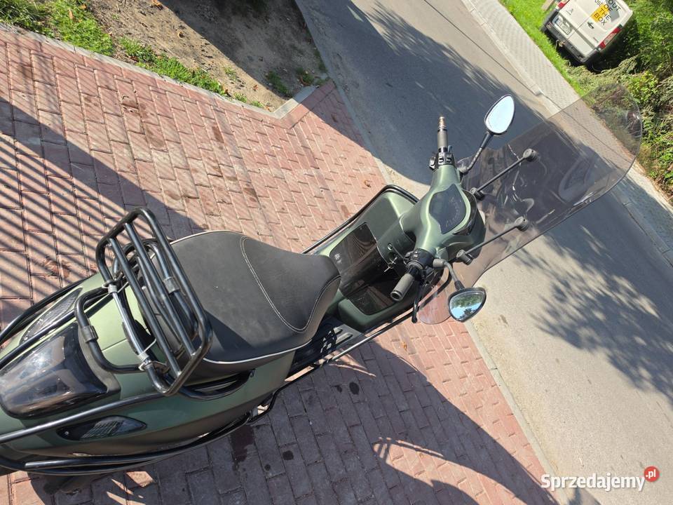 Piaggio Vespa Sprint 50 4t z szybka światła Rok produkcji 2022