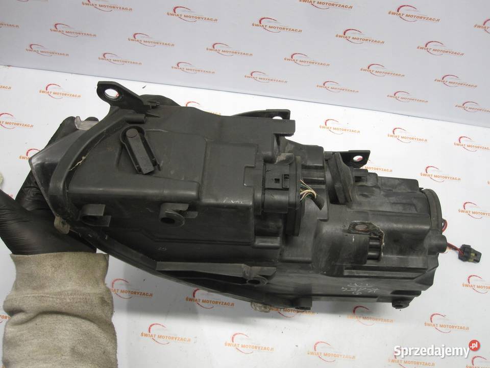 VW GOLF VI 09r lampa prawa przód 5K2941006H sprzedam