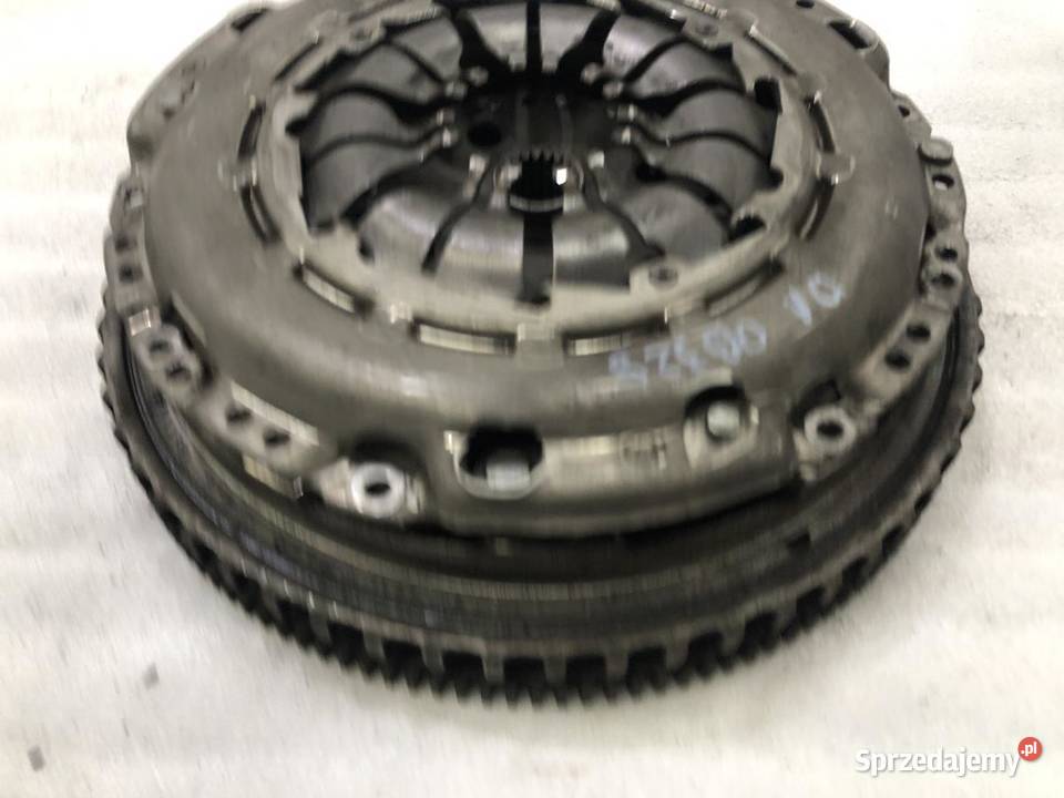 SPRZĘGŁO KOMPLETNE DWUMAS 302100495R DUSTER I 12 osobowe Sprzęgła i elementy wielkopolskie