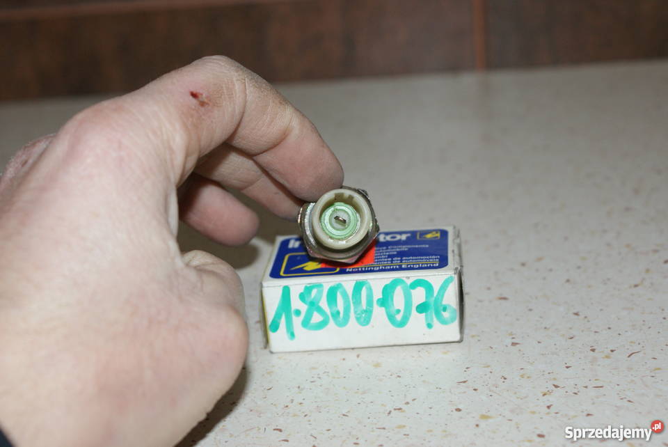 Czujnik ciśnienia oleju (0,3bar; biały) EPS 1 800 076