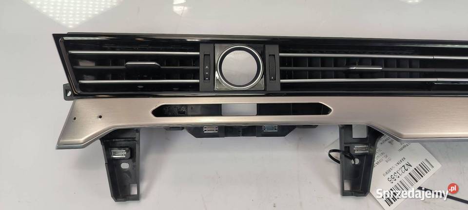 KRATKA NAWIEWU VOLKSWAGEN PASSAT B8 RLINE osobowe Pozostałe Lipno