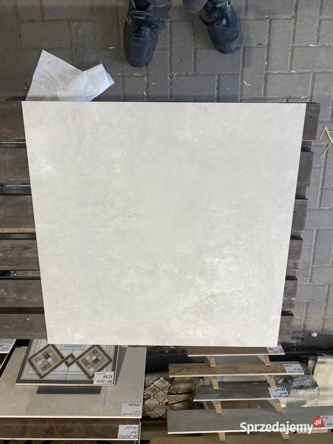 Gres płytka podłogowa quenos light grey 798x798 Reguły