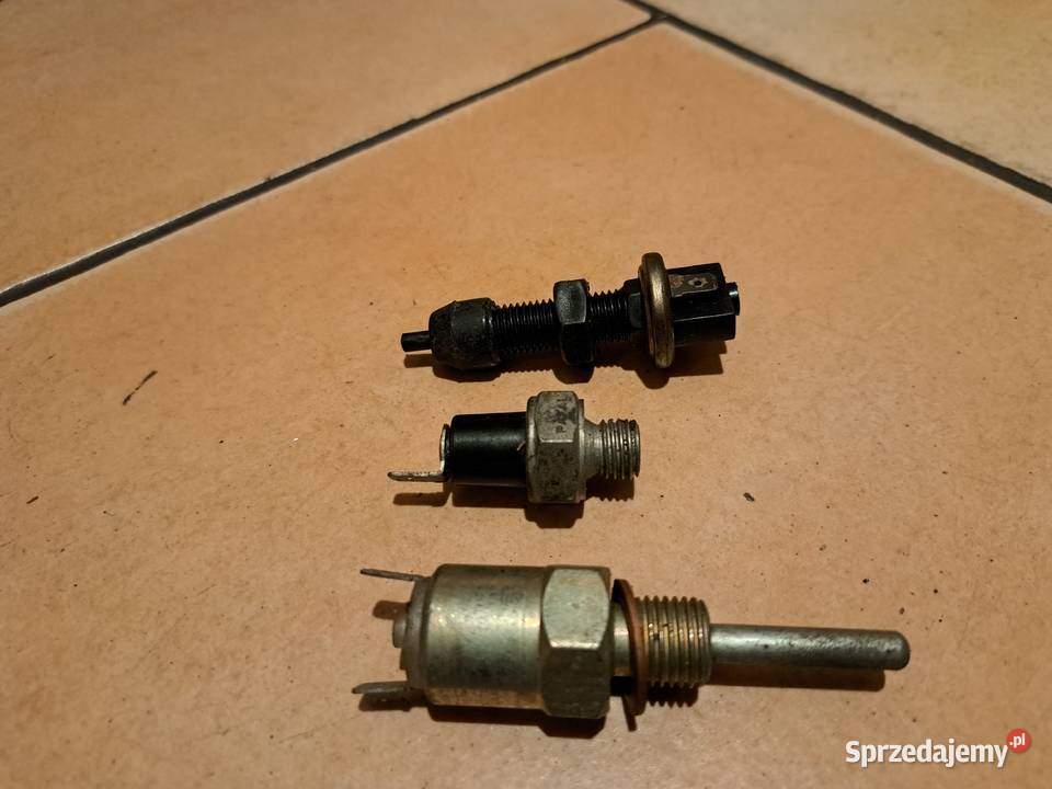 Włącznik światła cofania nowy Fiat 125p Polonez osobowe sprzedam