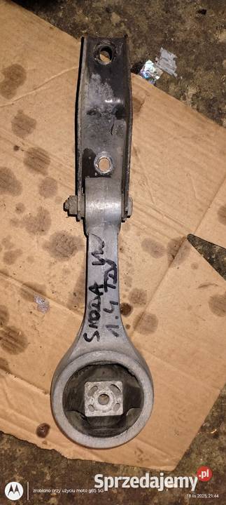 Łapa wspornik silnika skrzyni biegów Skoda Fabia Rok produkcji 2008 Lubin