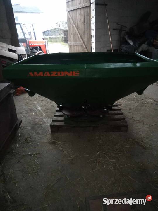 Rozsiewacz nawozu Amazone 600 Kęsowo