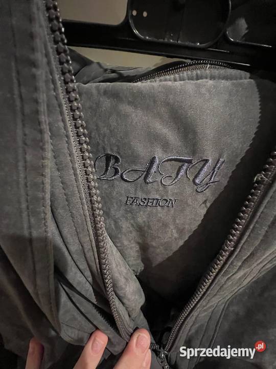 Cieplutka szara duża kurtka z futerkiem Fashion Gdańsk