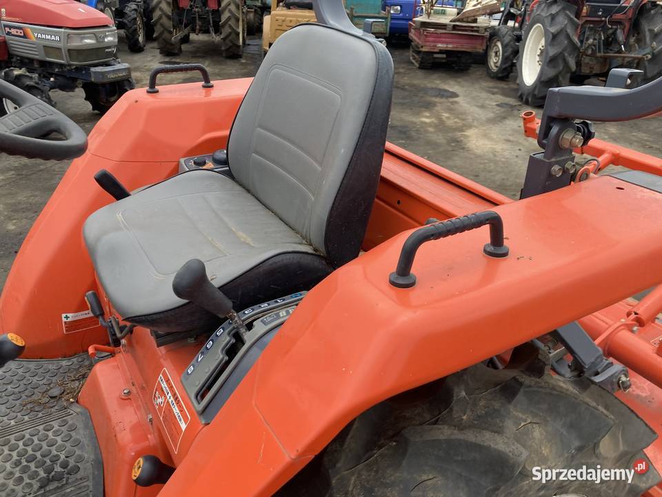 Traktor Kubota GL200D Skała