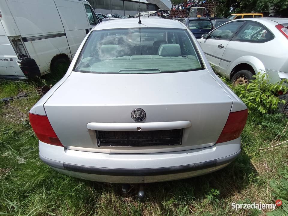 Volkswagen Passat 18 110 kw 1998 r dawca części Szklarka Myślniewska