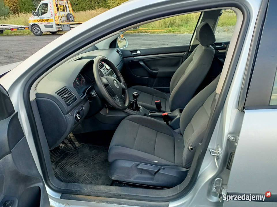 Volkswagen Golf Volkswagen Golf 16FSI 115 05r V Tarnów
