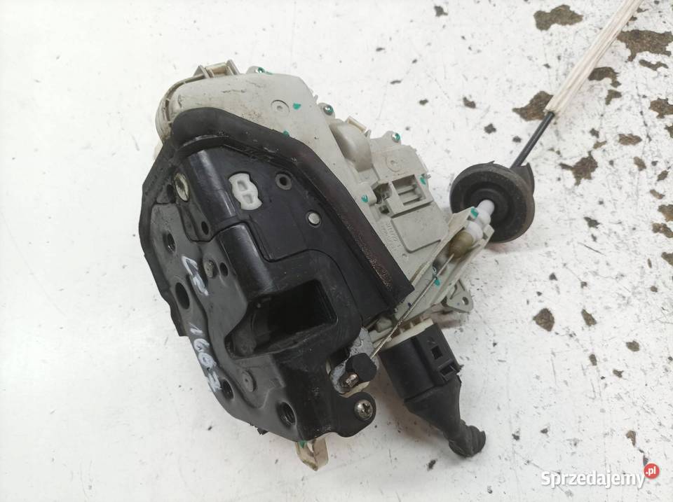 ZAMEK DRZWI LEWY PRZÓD 4F1837015G Audi A6 III