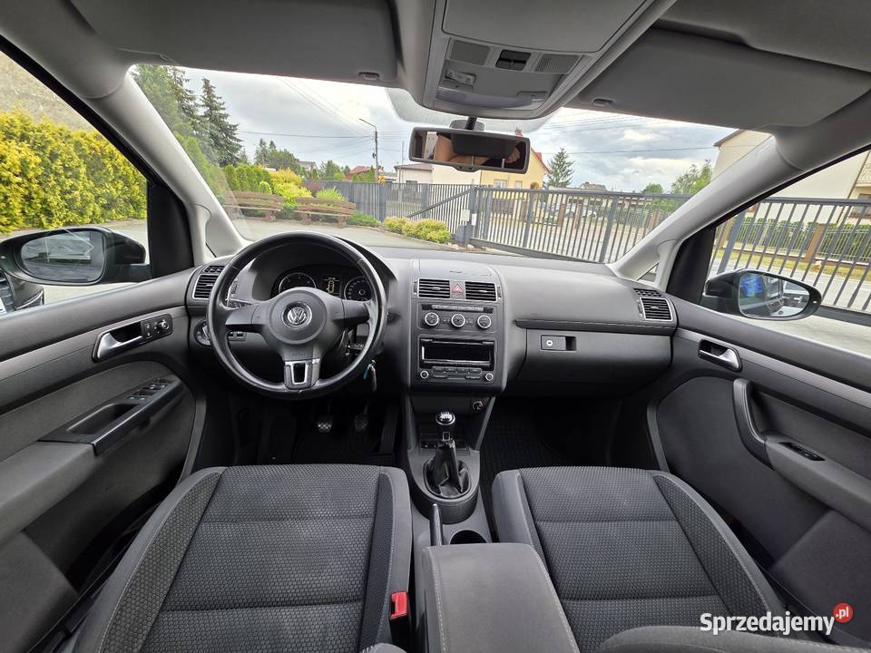 Volkswagen Touran 2013r 105KM Radom