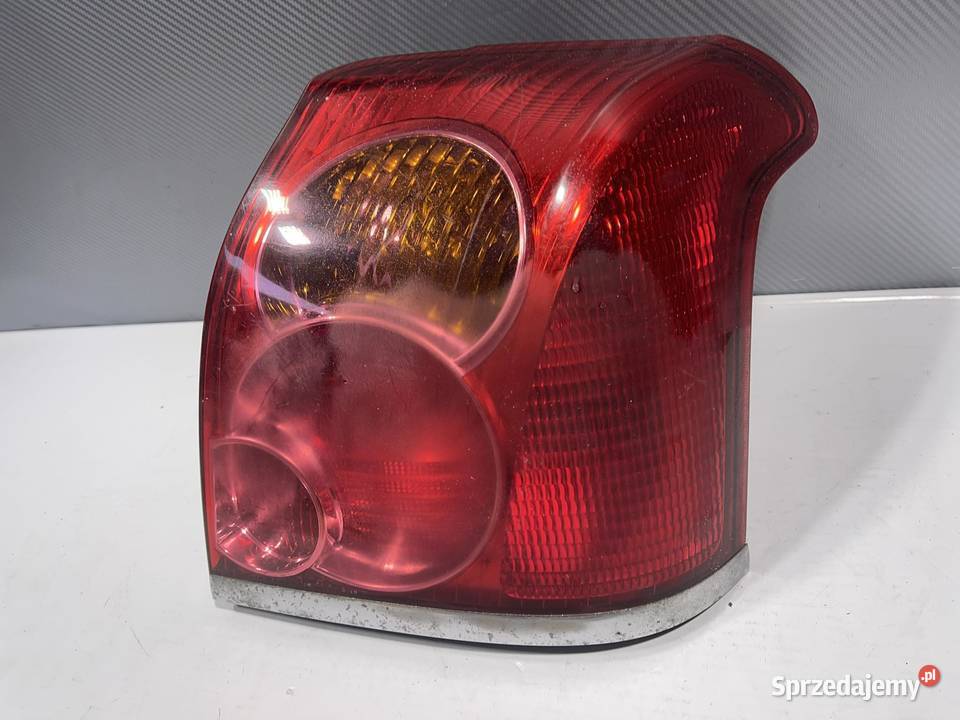 TOYOTA AVENSIS T25 HB PRAWA LAMPA TYŁ wielkopolskie Ostroróg