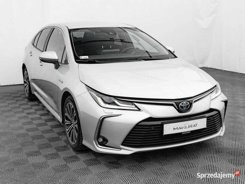 Toyota Corolla GD2A16818 Hybrid Comfort Pakiet srebrny