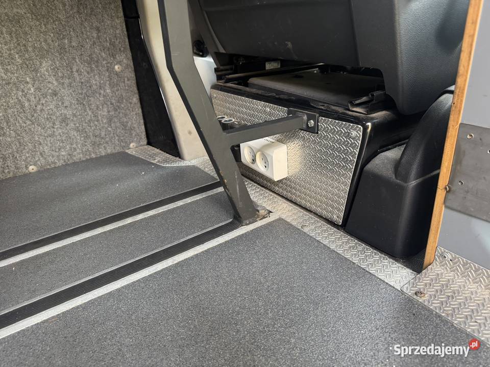 T6 Kamper Mobilny Warsztat poduszka powietrzna