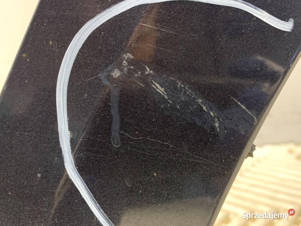 BŁOTNIK PRAWY PRZÓD RENAULT LAGUNA III Hatchback