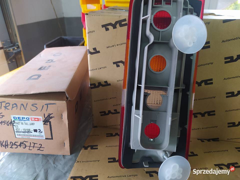 Lampa tył Ford transit prawa 4311918r najtaniej Ciszyca