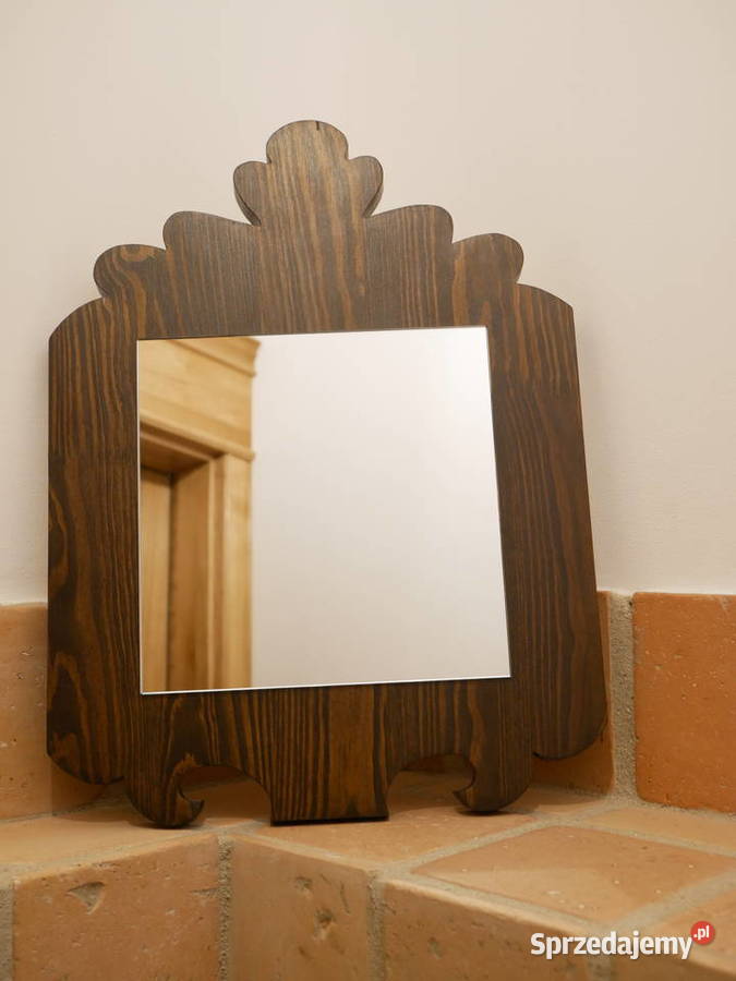 Lusterko na ozdobnej desce Międzyrzecz