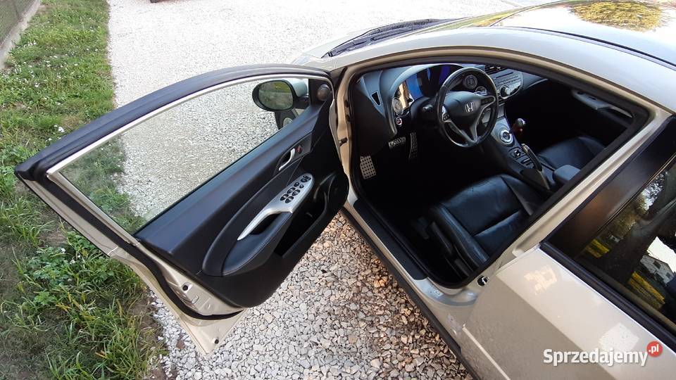 Honda Civic 18 iVTEC Executive panorama benzyna małopolskie