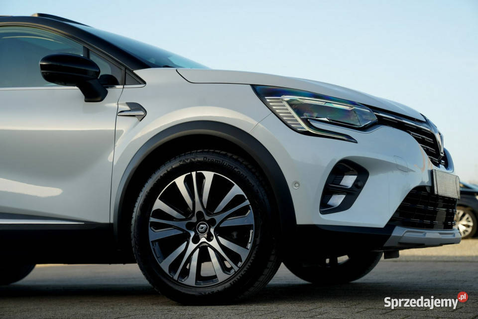 Renault Captur INITIALE PARIS nawi skóra kamera
