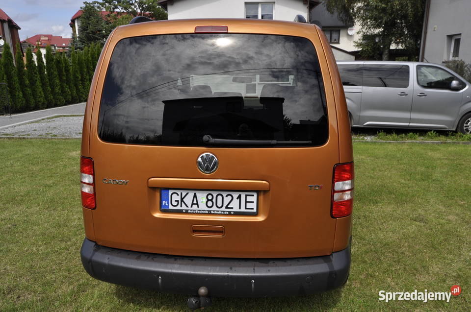 VW Caddy life automat tdi Klima hak nieuszkodzony Caddy Sierakowice sprzedam