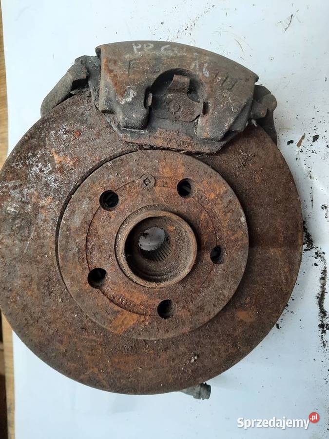 Golf 4 16 16V piasta zwrotnica prawa Zwrotnice Ksawerów sprzedam