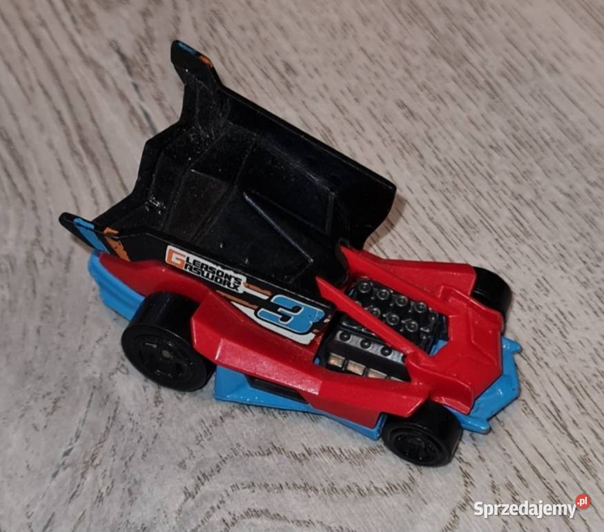 Autko samochód resorak Hot Wheels Dirty Outlaw Łódź