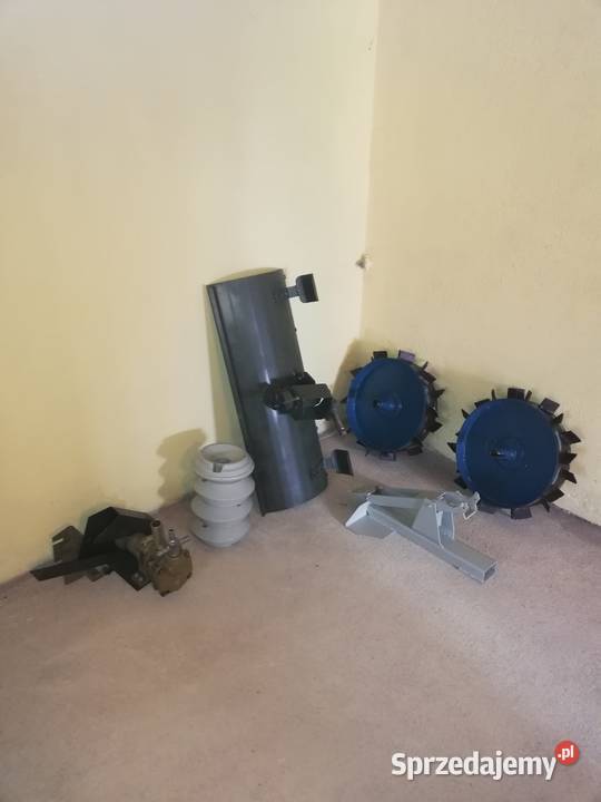Traktorek ogrodowy Fortschritt E930 Krosno sprzedam