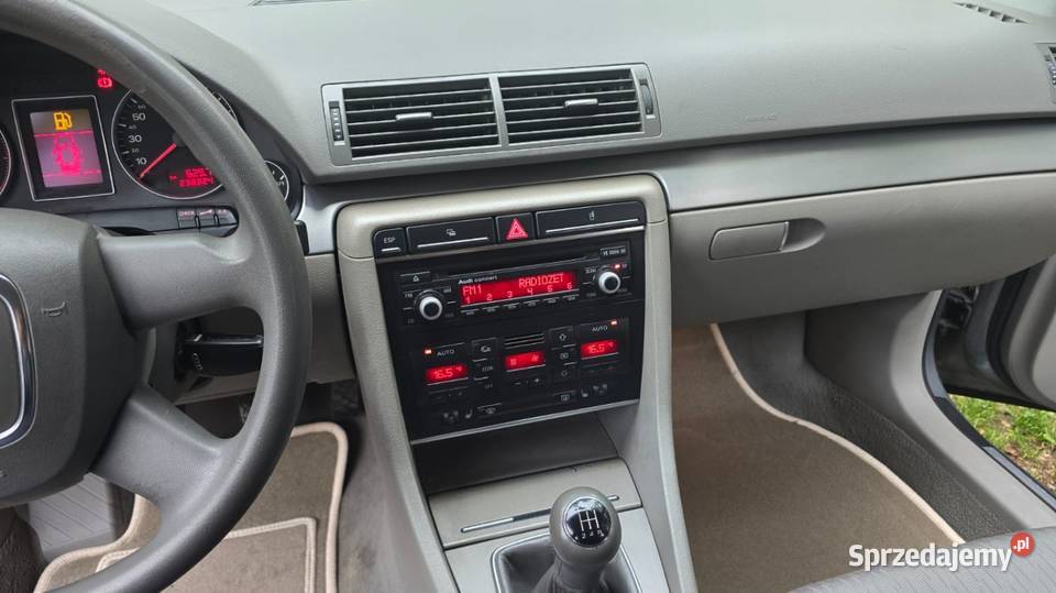 Audi A4 Avant 16 MPI 102 konie mech Prosty i