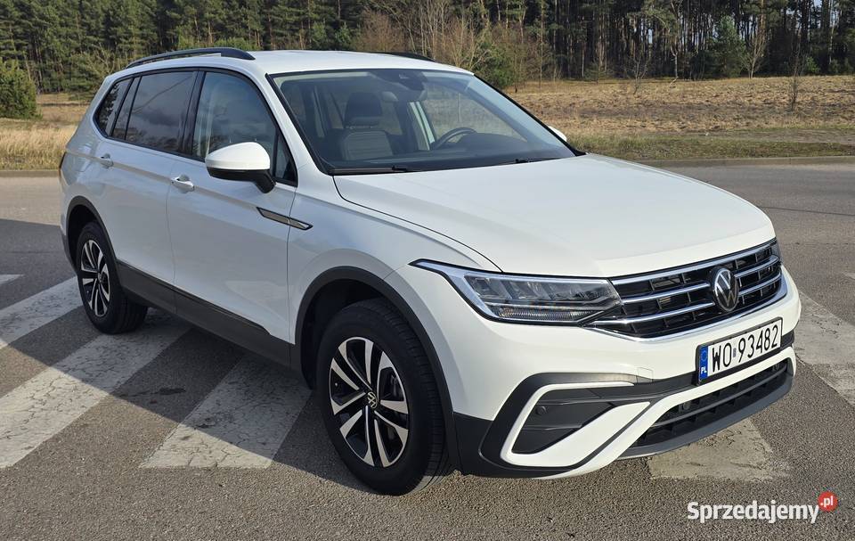 VW Tiguan 2024 20 benzyna 190 4motion 19 Ostrołęka