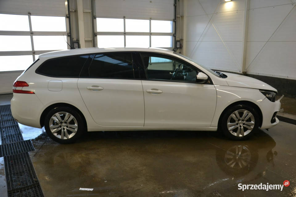 Peugeot 308 12 benzyna 110 6biegów tempomat 308 Kęty sprzedam