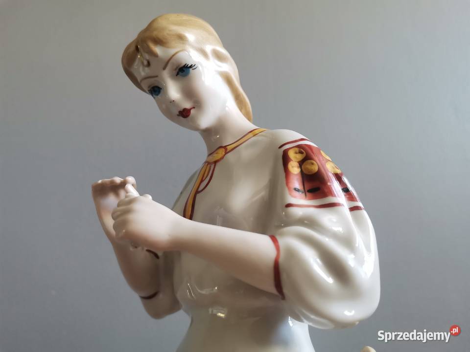 Stara duża figurka porcelanowa Dziewczyna z Katowice