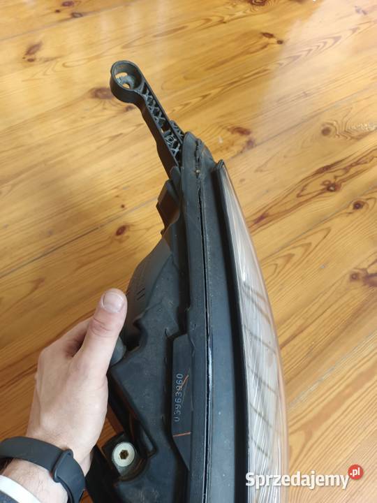 Lampy przednie xenony opel astra j Nisko