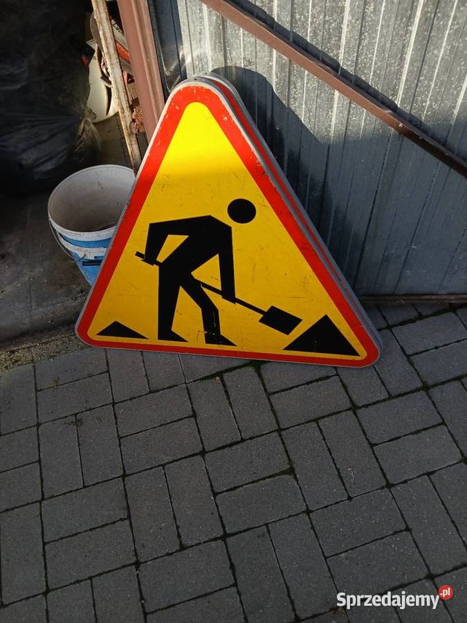 Znak drogowy roboty drogowe Grodztwo