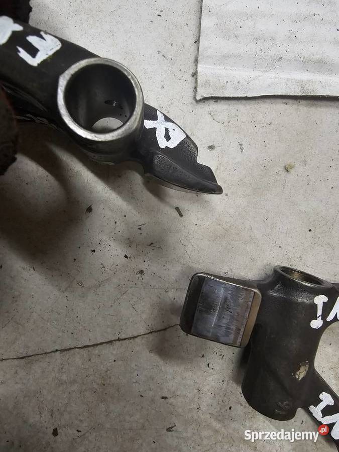 Suzuki DR 800 750 dźwigienki popychacze zaworowe