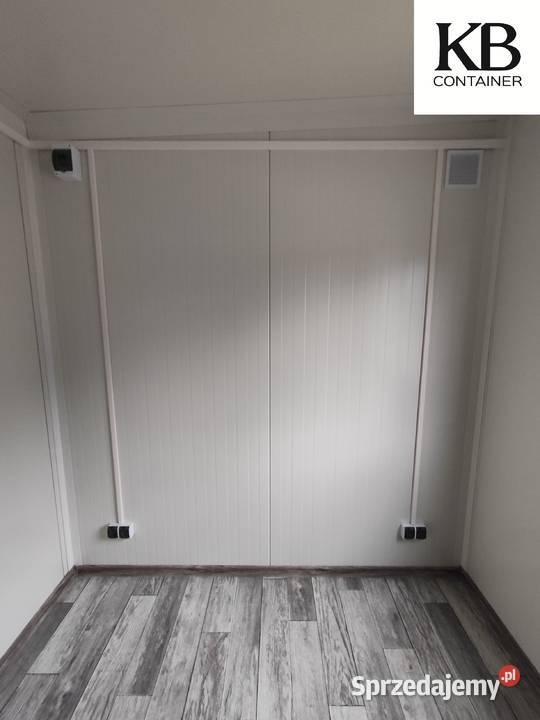 Stróżówka 40 x 25 m z zadaszeniem